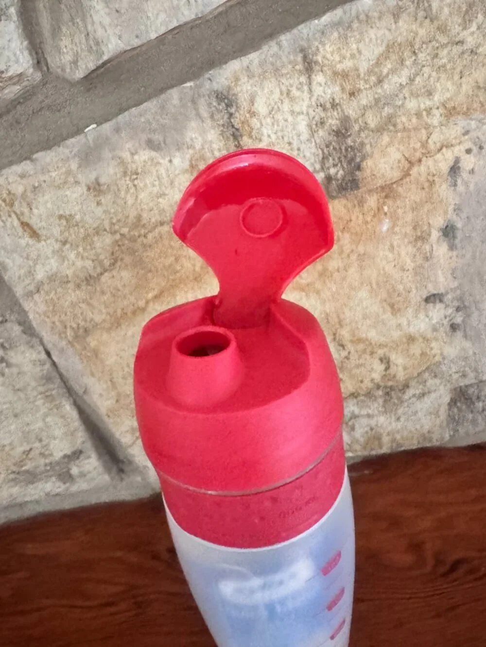 Zyliss Shaker — for quick and effective mixing of various liquids and sauces.